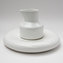 Load image into Gallery viewer, Beak Carafe, Short