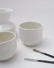 Load image into Gallery viewer, Rounded Cup