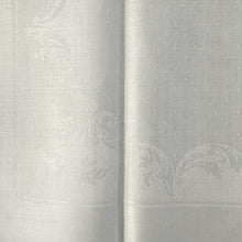 Load image into Gallery viewer, Helsinki Remade – Set of 6 Vintage Napkins