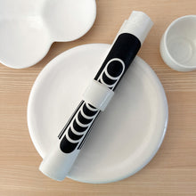 Load image into Gallery viewer, Helsinki Remade – Set of 6 Vintage Napkins