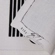 Load image into Gallery viewer, Helsinki Remade – Set of 2 Vintage Napkins