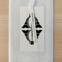 Load image into Gallery viewer, Helsinki Remade – Set of 4 Vintage Napkins