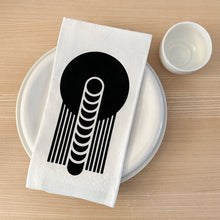 Load image into Gallery viewer, Helsinki Remade – Set of 4 Vintage Napkins
